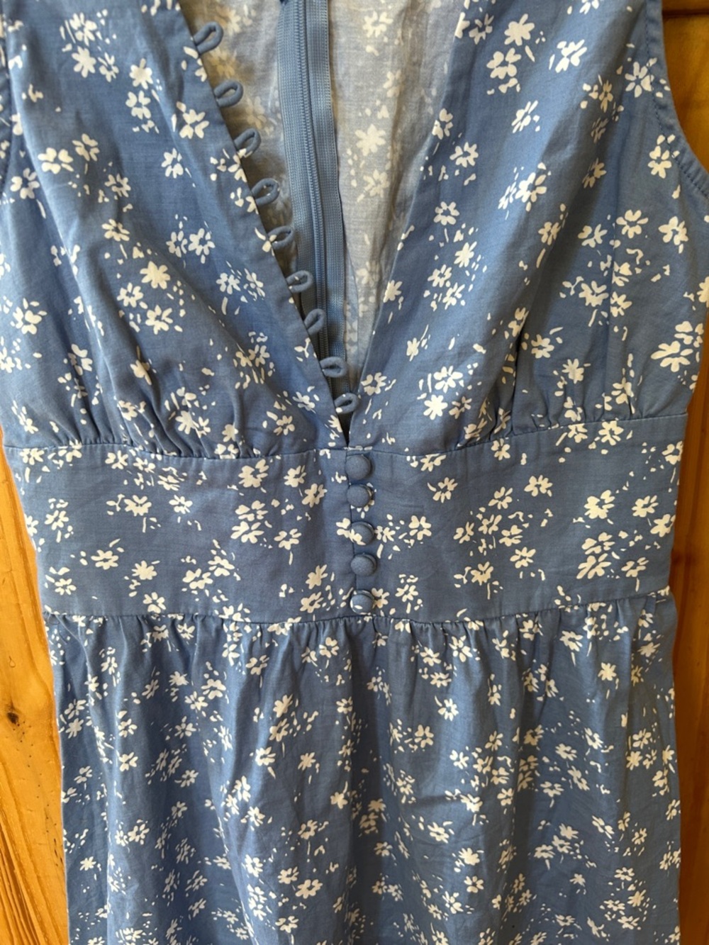 Reformation Isador Dress Blue Micro-Floral Deep V-Neck Button Detail Size 6 - Picture 4 of 11